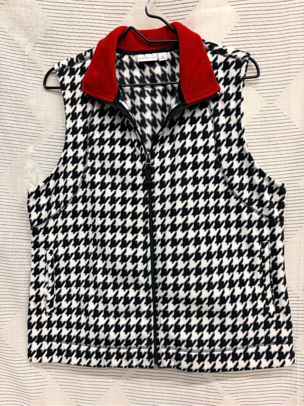 Lagenlook Cozy Black & White Houndstooth Fleece Vest with Red Collar
